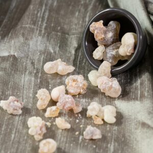frankincense essential oil product image